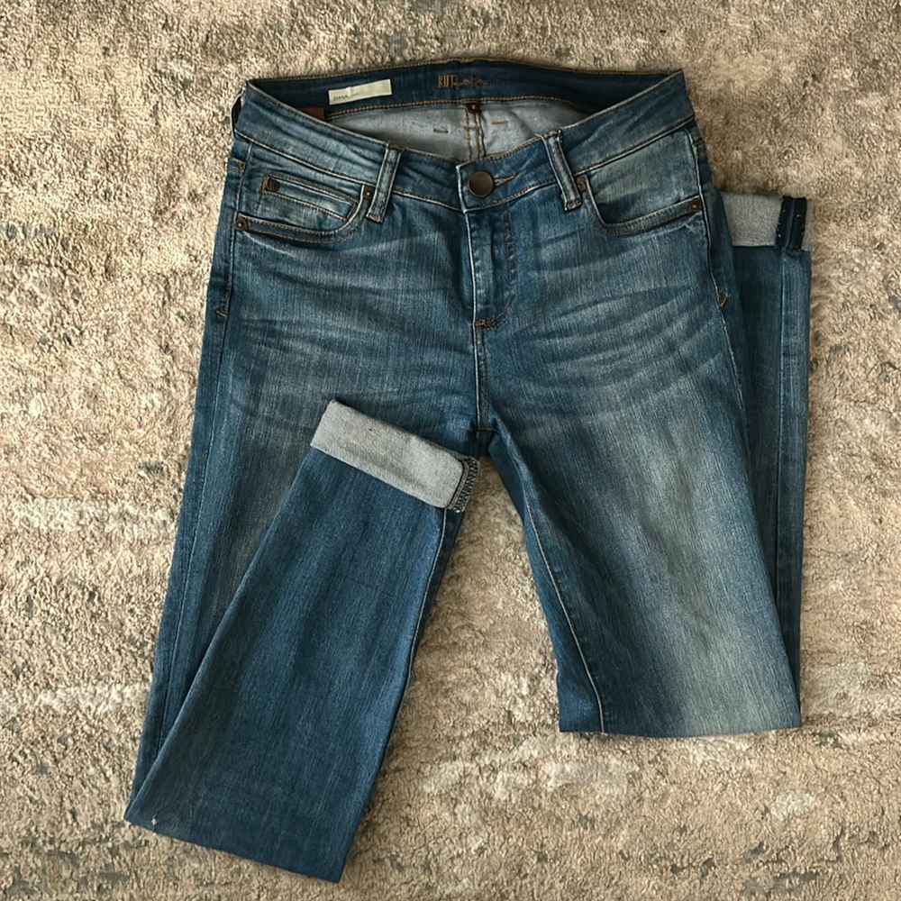 Skinny Blue jeans. Size 2. In good condition.